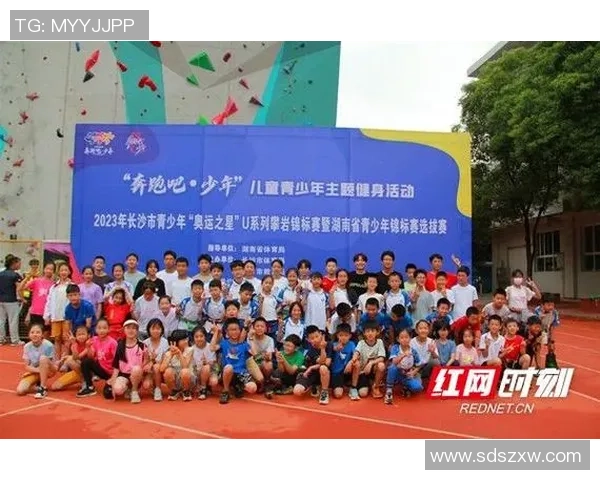 成都攀岩队与重庆攀岩队技术对比赛后复盘分析与总结