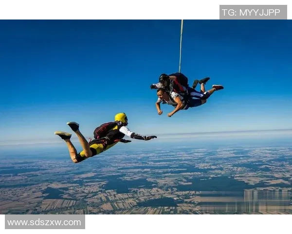 西安极限运动队的包夹揭秘与深度探讨极限运动的魅力与挑战 西安极限运动队的包夹揭秘与深度探讨极限运动的魅力与挑战